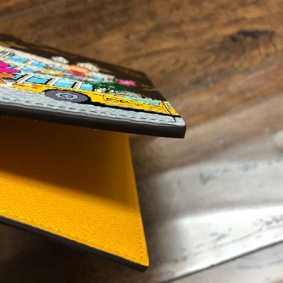 **SOLD**Louis Vuitton Passport Cover - Picture 7 of 12